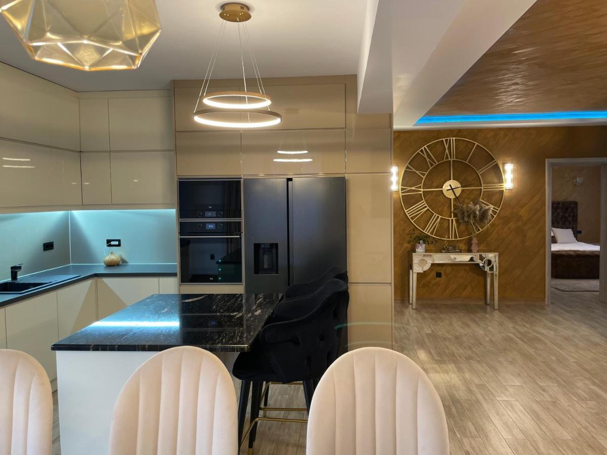 Class Luxury Residence Satu Mare Exterior photo